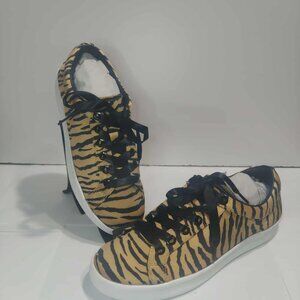 2. 🐅 Rampage “Holly” Tiger Print Sneakers (Size 6) NIB